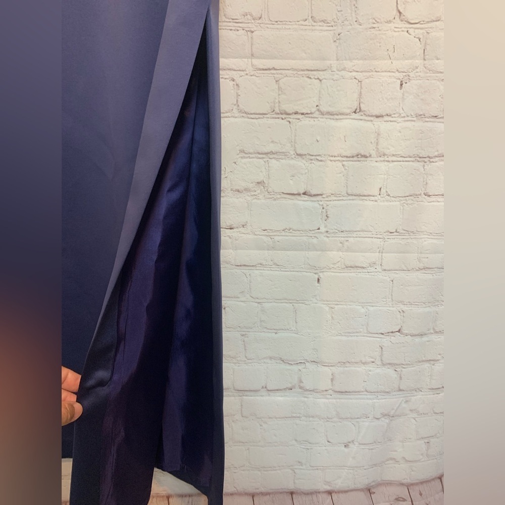 VIE Victoria Royal Navy Sateen Maxi Straight Skirt Size 6 USA - Picture 4 of 5